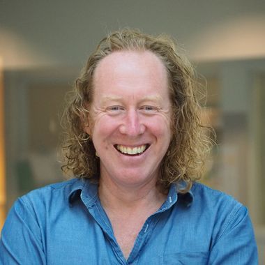 Dr Sean  Simpson