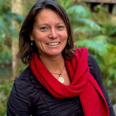 Dr Katherine Hunt